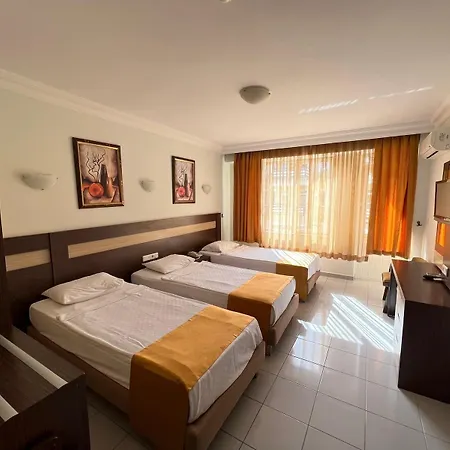 Kleopatra Alis Hotel 3*