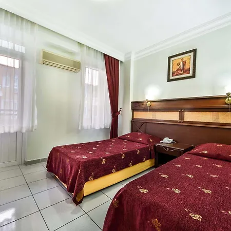 Kleopatra Alis Hotell 3*