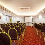 Kleopatra Alis 3*